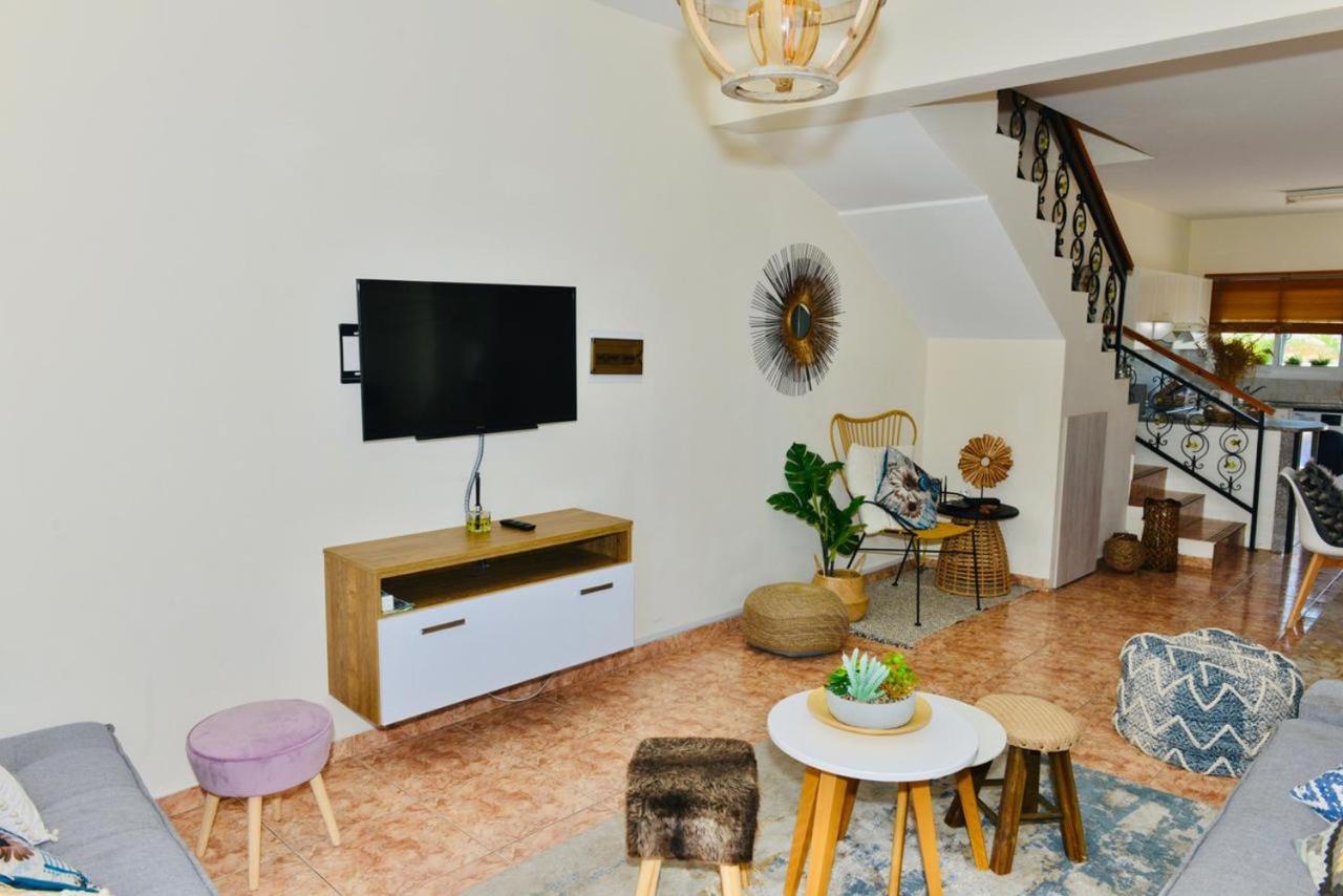 Melanos Residence 2 Bdrm Townhouse With Private Pool Klorakas Exterior photo